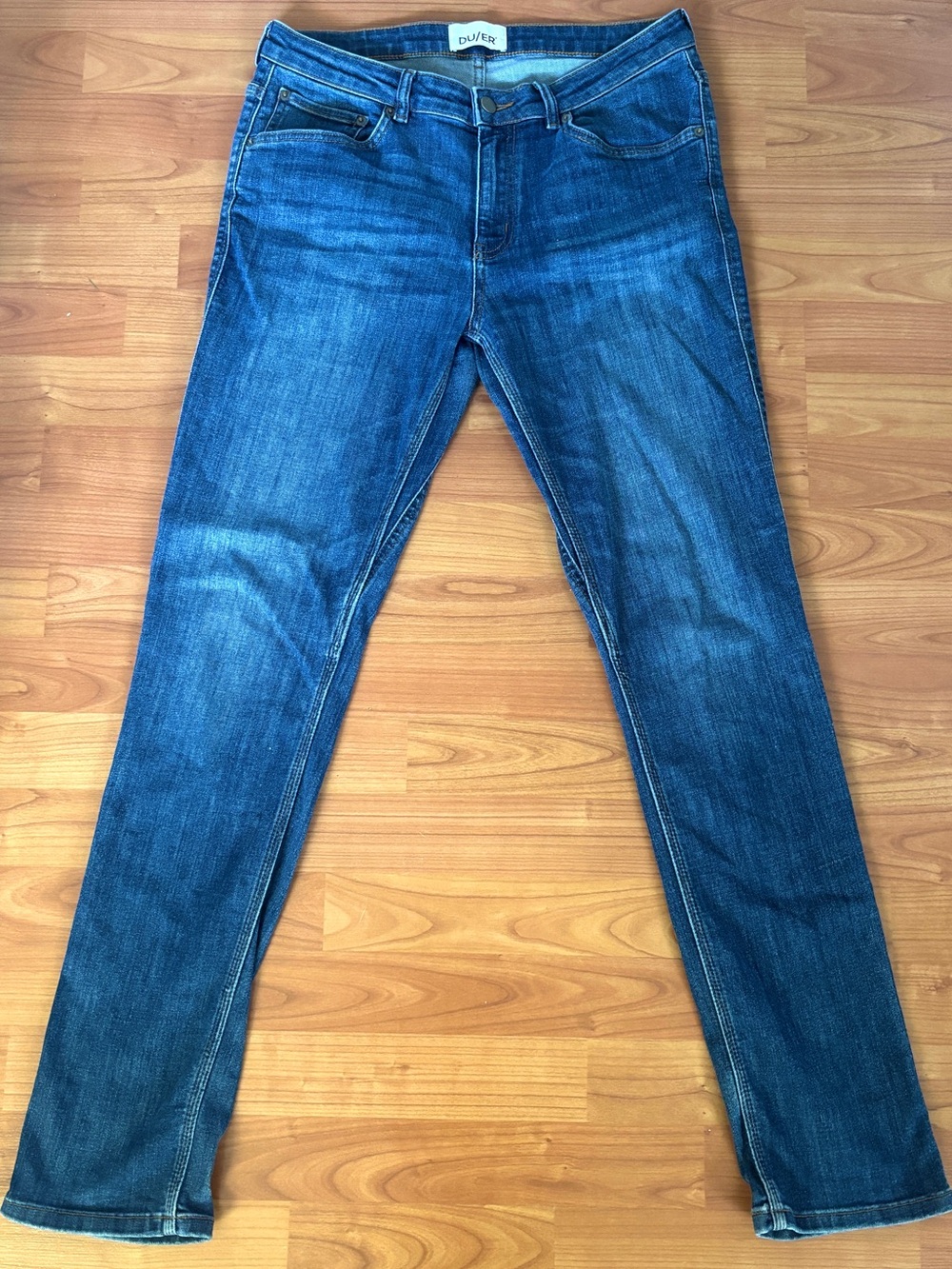 DU/ER Women’s Mid Rise Jean Slim Performance Denim Straight Aged Medium Stone